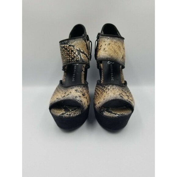 ROCK REPULIC DYLAN PEEP TOE WEDGE SANDALS WOMENS SIZE 7 FAUX SNAKE SKIN & SUEDE - Picture 2 of 12